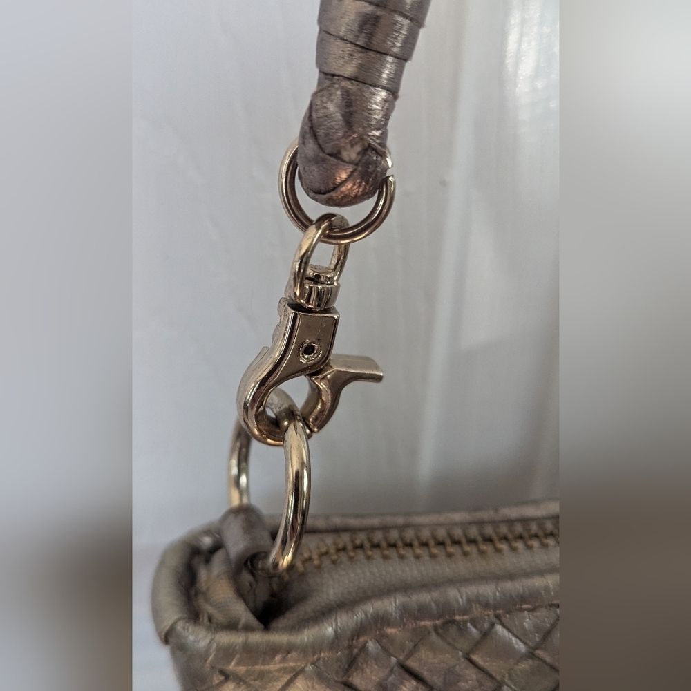 Elliott Luca Woven Crossbody - Picture 6 of 12